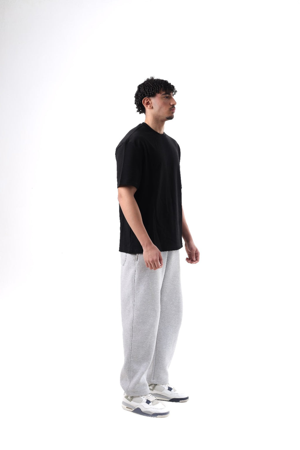 RELAXED Fit T-SHIRT BLACK