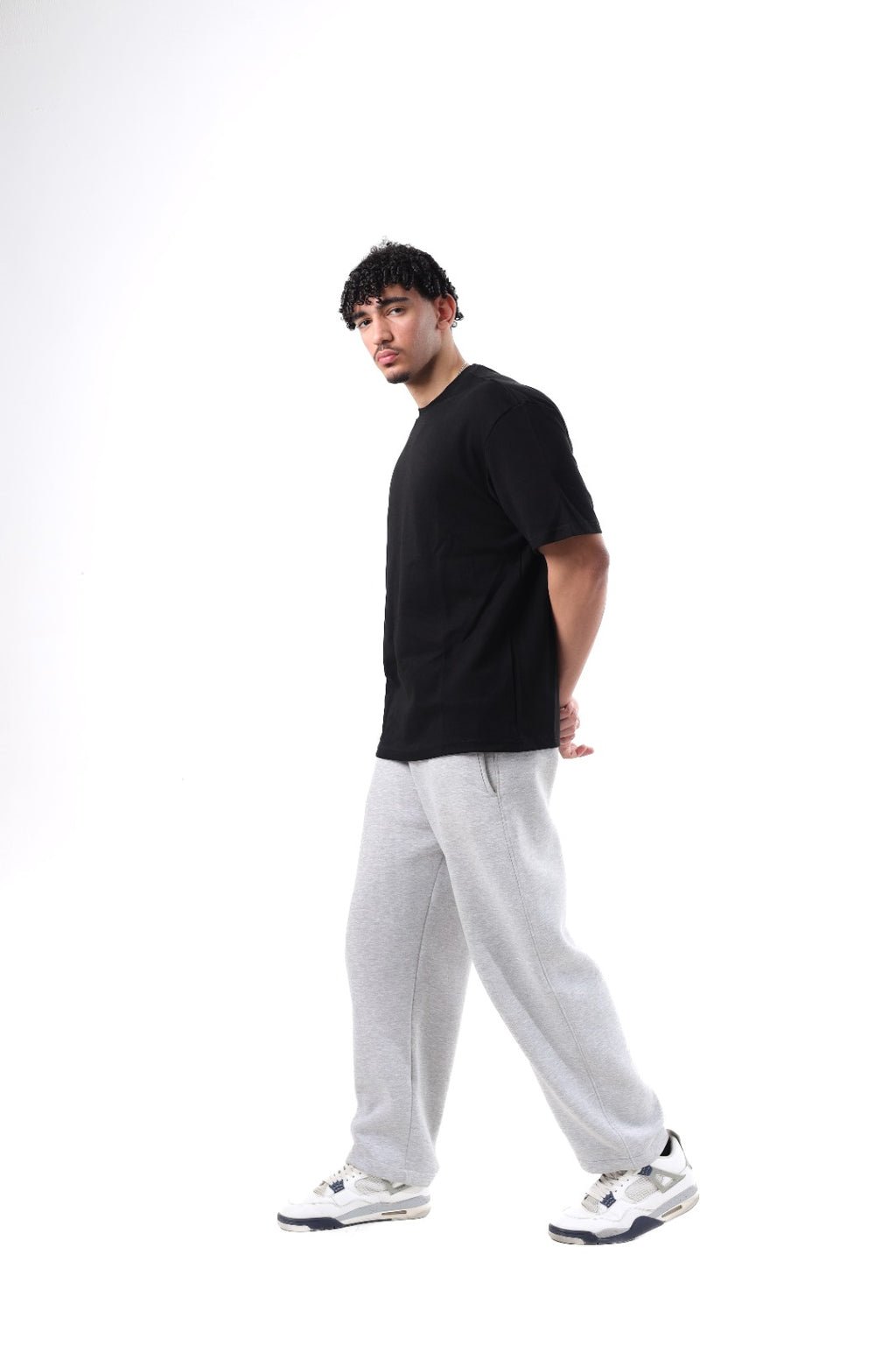 RELAXED Fit T-SHIRT BLACK