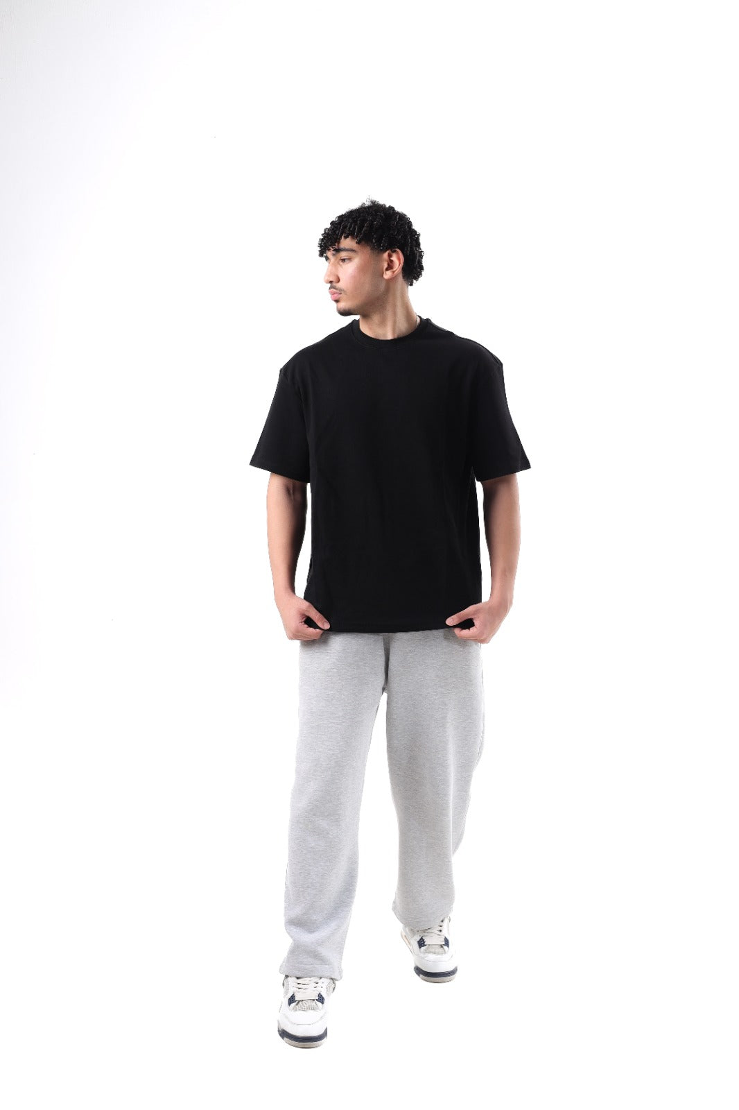 RELAXED Fit T-SHIRT BLACK
